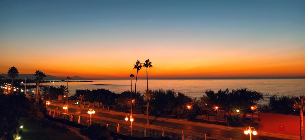 Benalbeach Residential Benalmadena Bagian luar foto