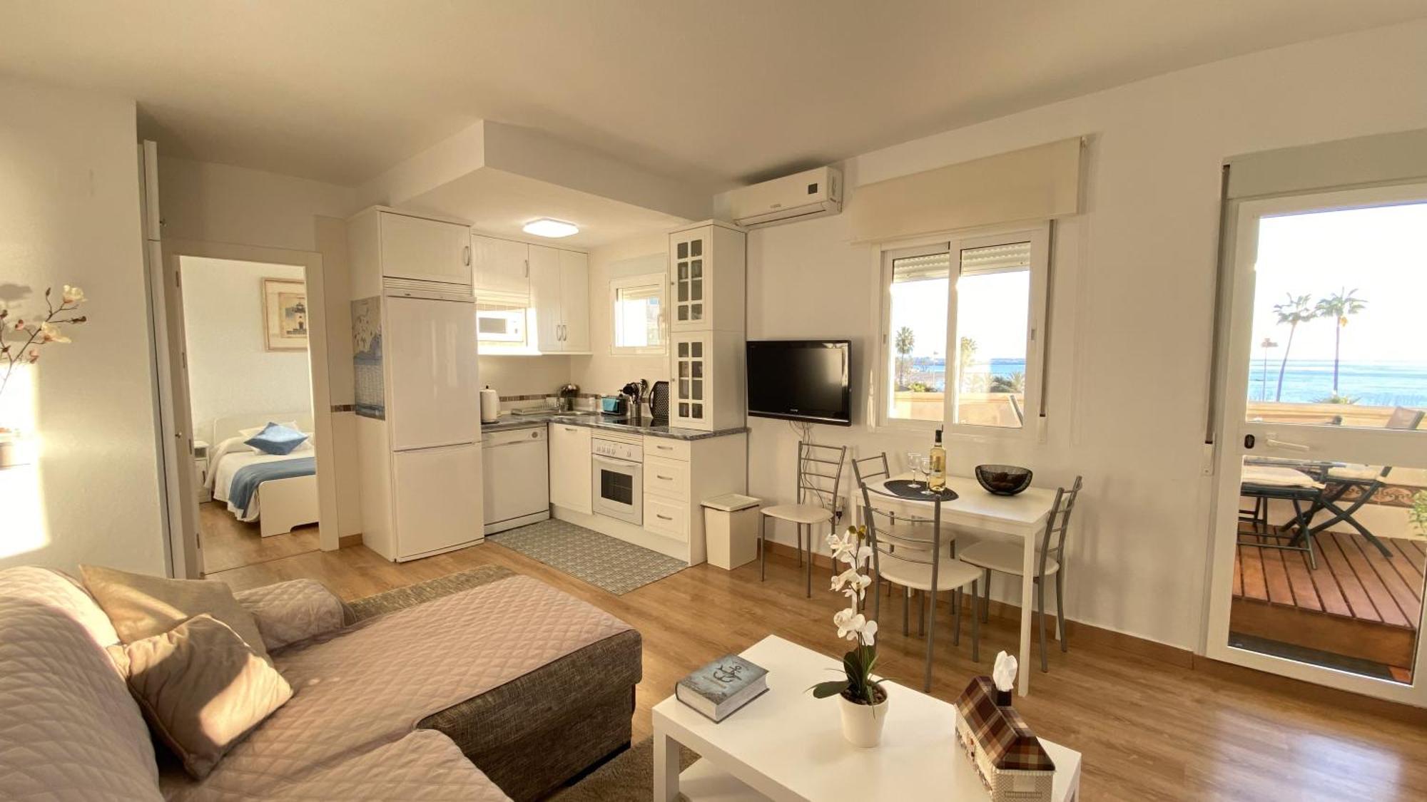 Benalbeach Residential Benalmadena Bagian luar foto